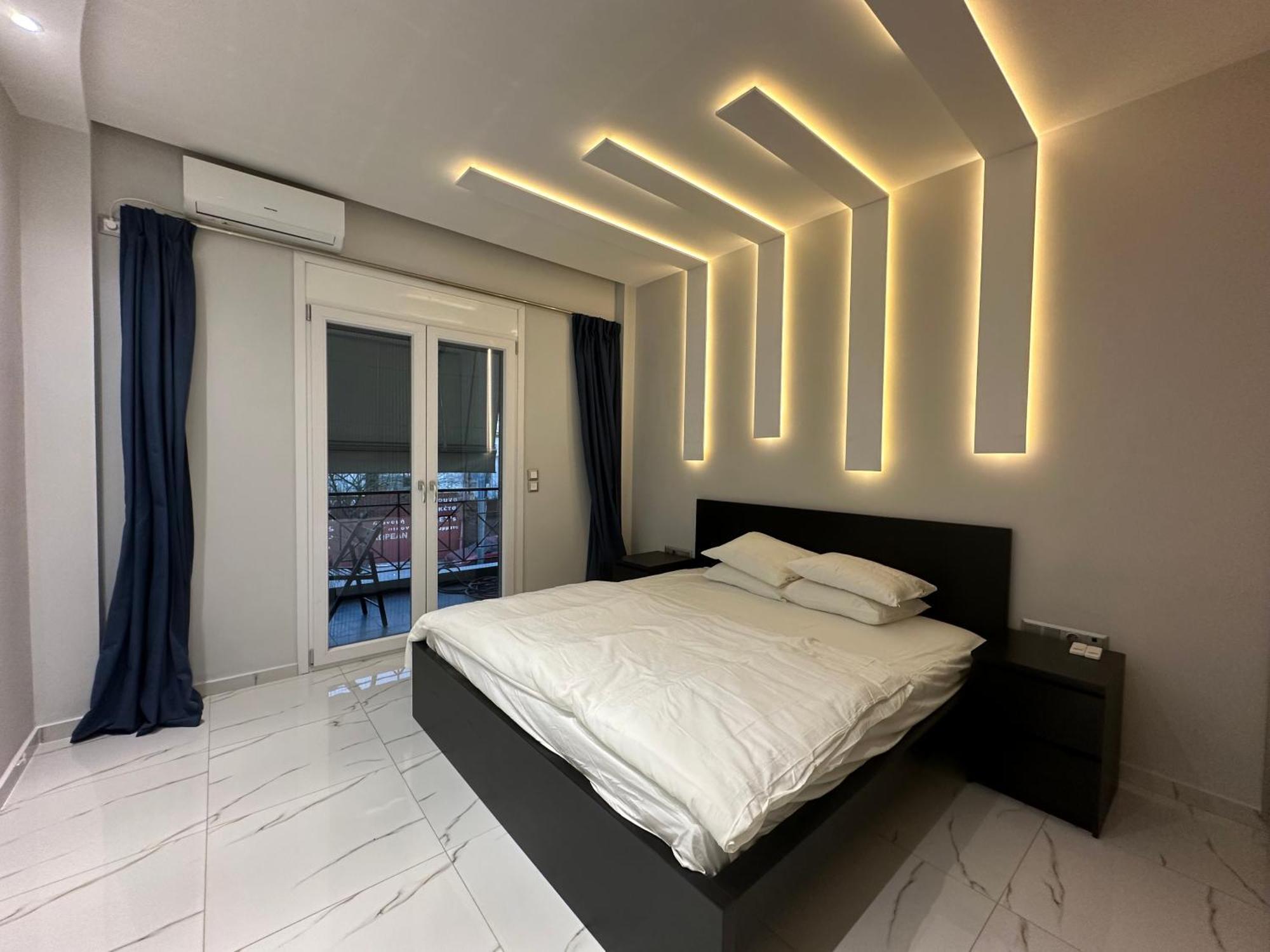Warm And Modern Brand New Apartment Piraeus Exterior photo